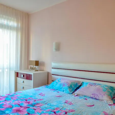 شقة Plaza 1 Bedroom 63 M